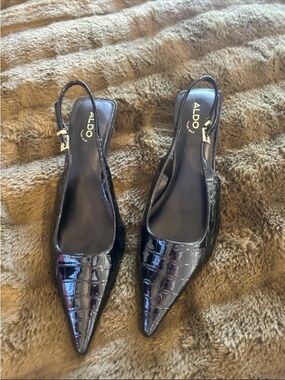 ALDO Black Patent Croc-Embossed Slingback Pointed kitten heels